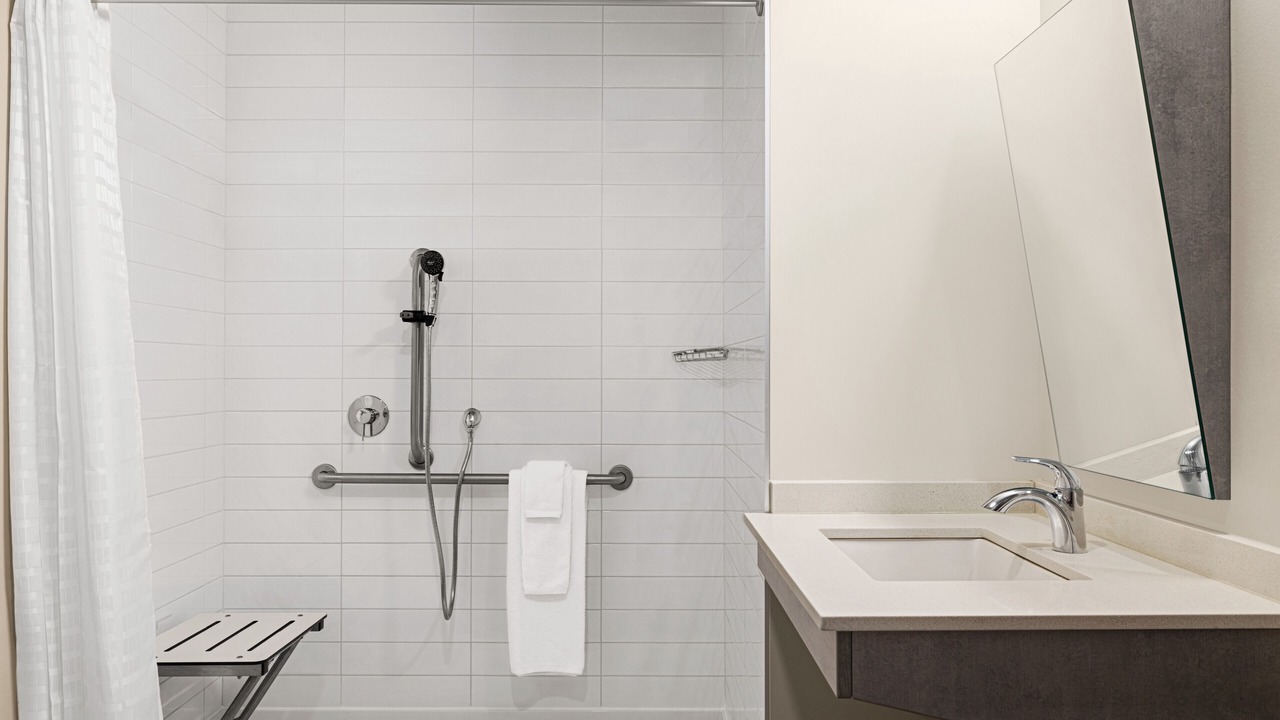 Photo of Bathroom in Boisbriand