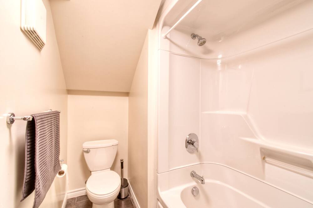 Photo of Bathroom in Duberger-Les Saules