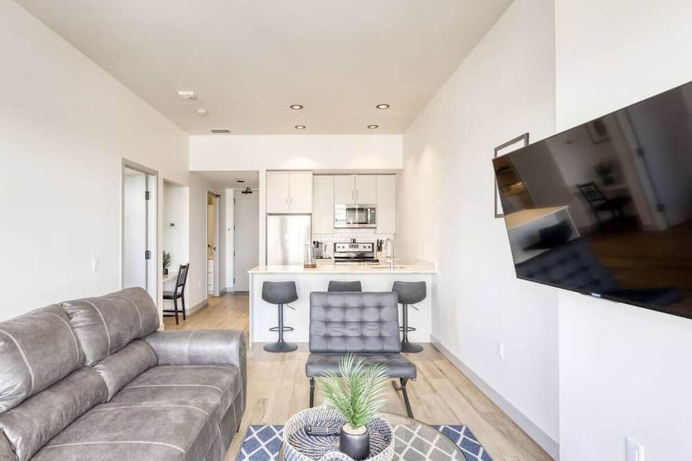Photo of Livingroom in Whyte ave