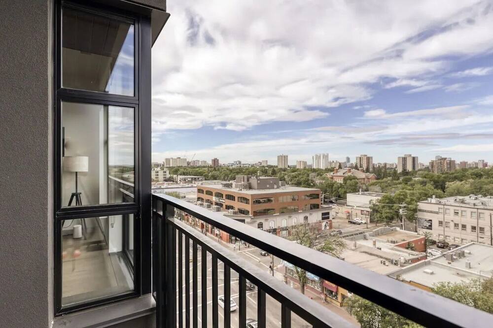 Photo of Outdoor in Whyte ave