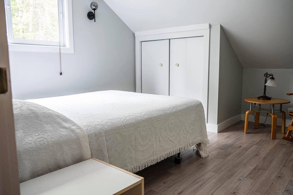 Photo of Bedroom in Saint-Simeon