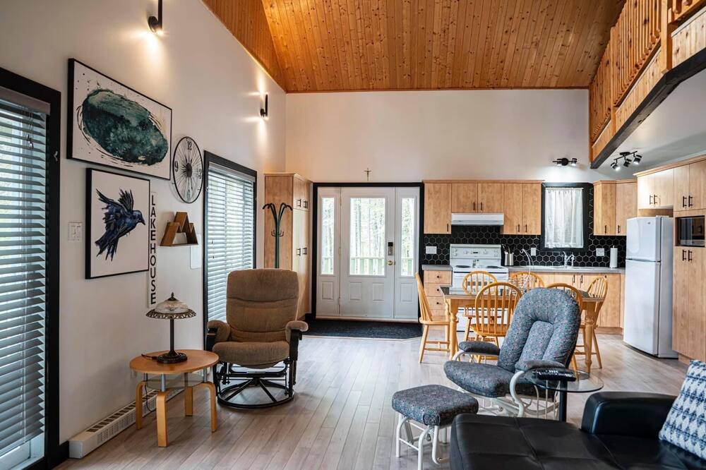 Photo of Livingroom in Saint-Simeon