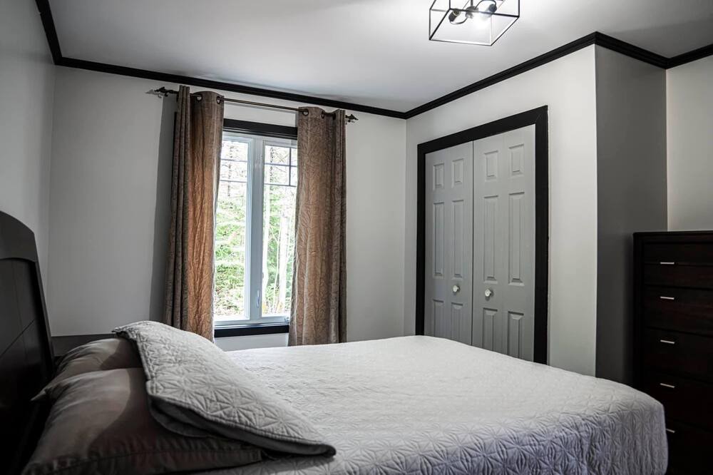 Photo of Bedroom in Saint-Simeon