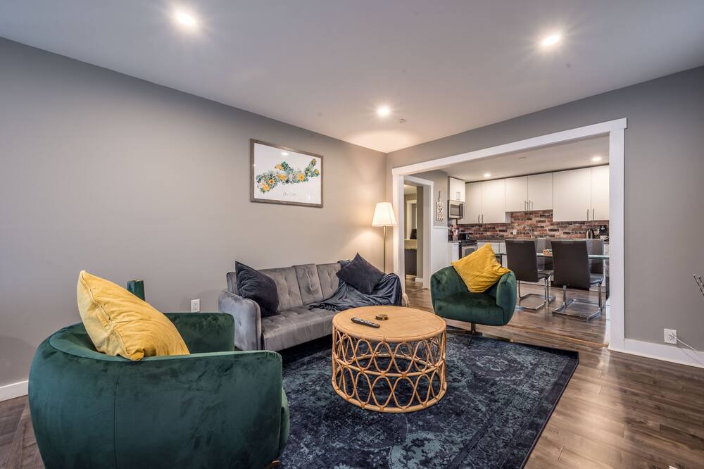 Photo of Livingroom in Bedford