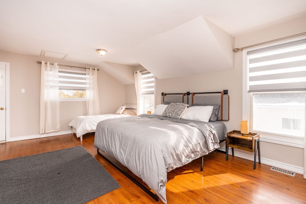 Photo of Bedroom in Alcona