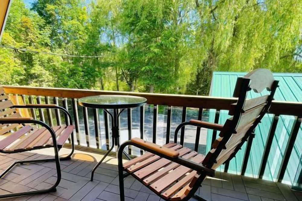 Photo of Patio Balcony in Colborne