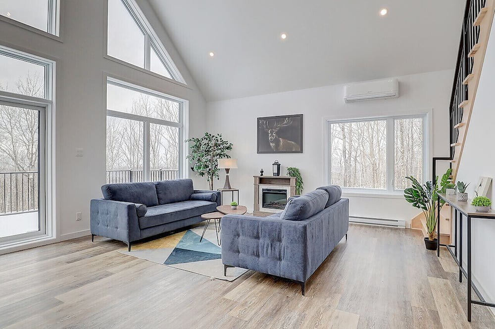 Photo of Livingroom in Val-Racine