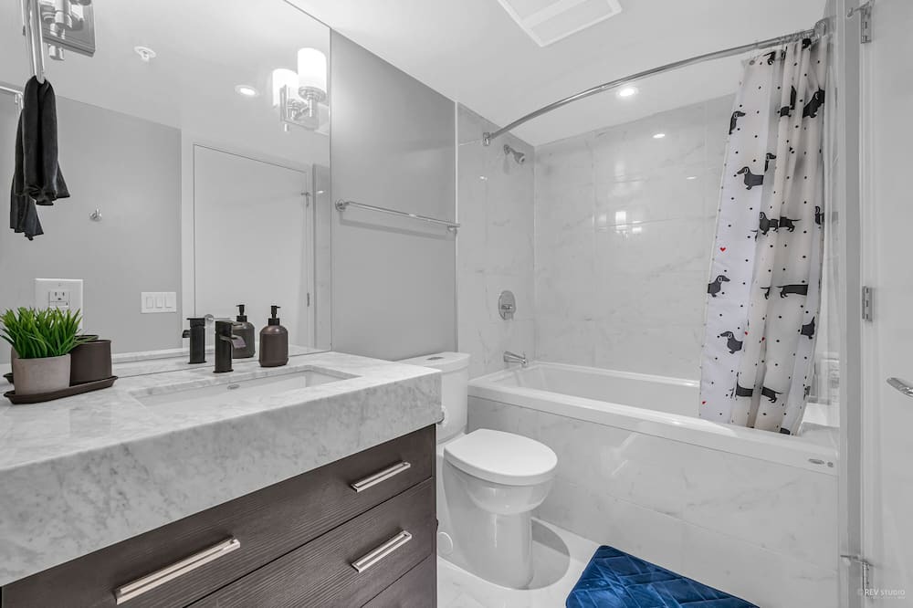 Photo of Bathroom in Richmond City Centre