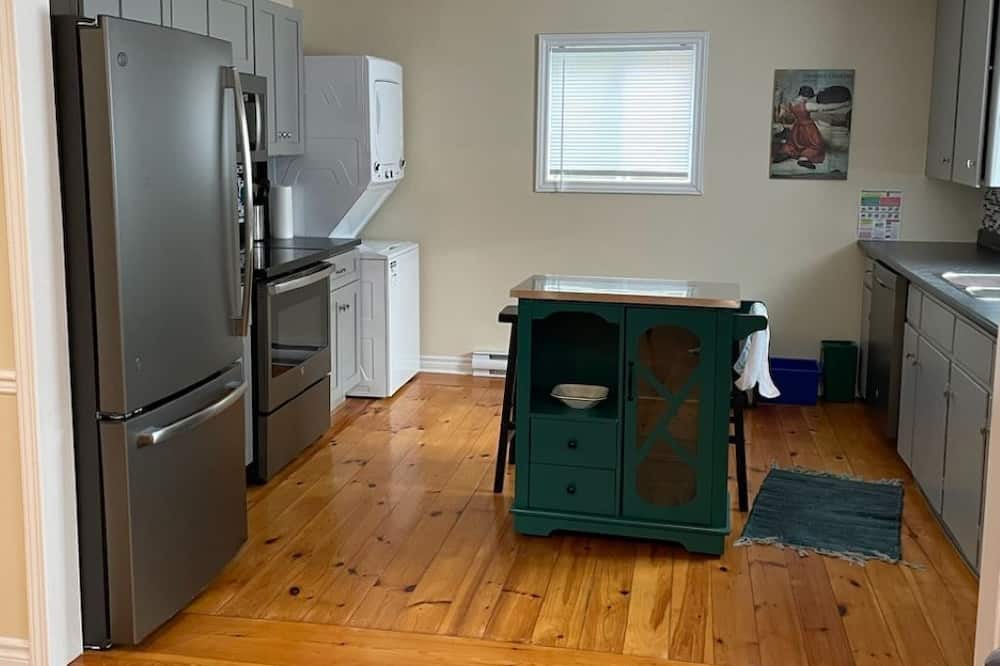Photo of Kitchen in Shelburne