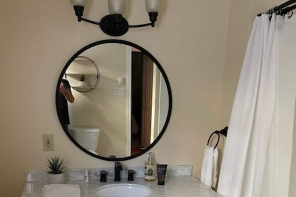 Photo of Bathroom in Shelburne