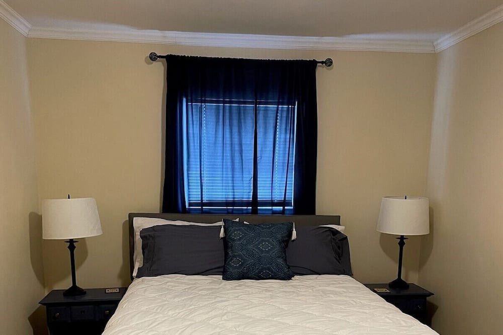 Photo of Bedroom in Shelburne