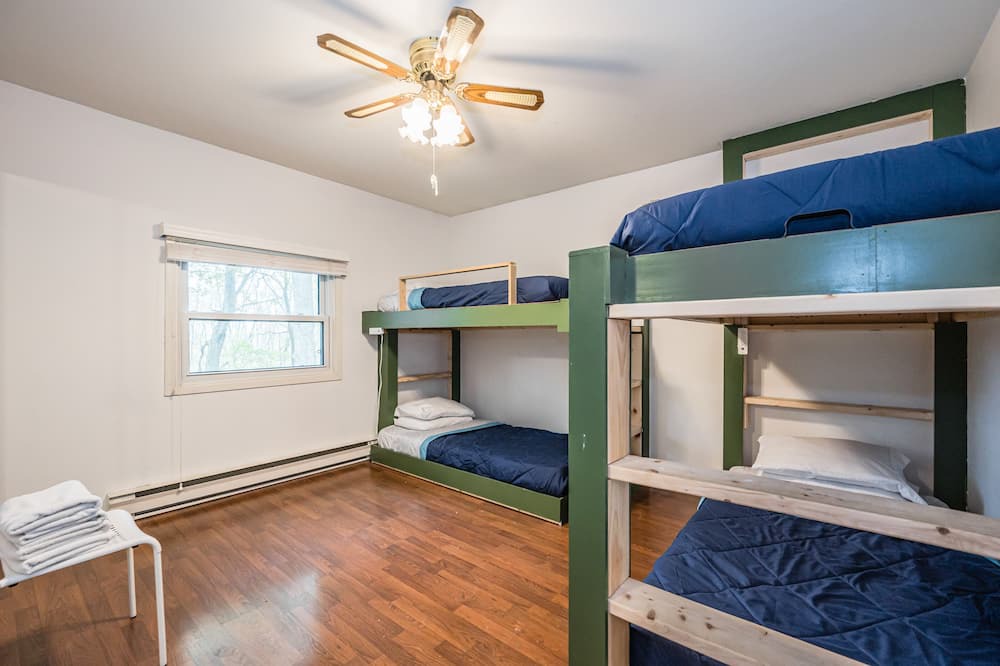 Photo of Bedroom in Georgian Bluffs