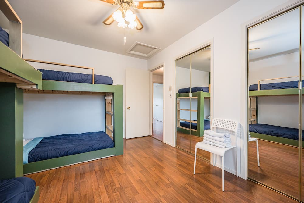 Photo of Bedroom in Georgian Bluffs