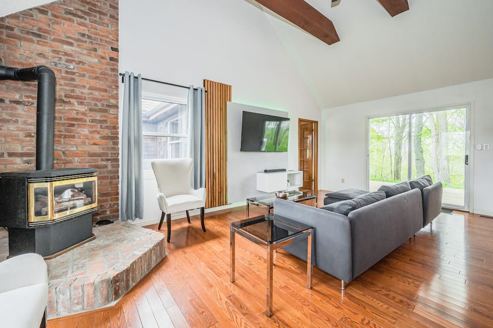 Photo of Livingroom in Georgian Bluffs