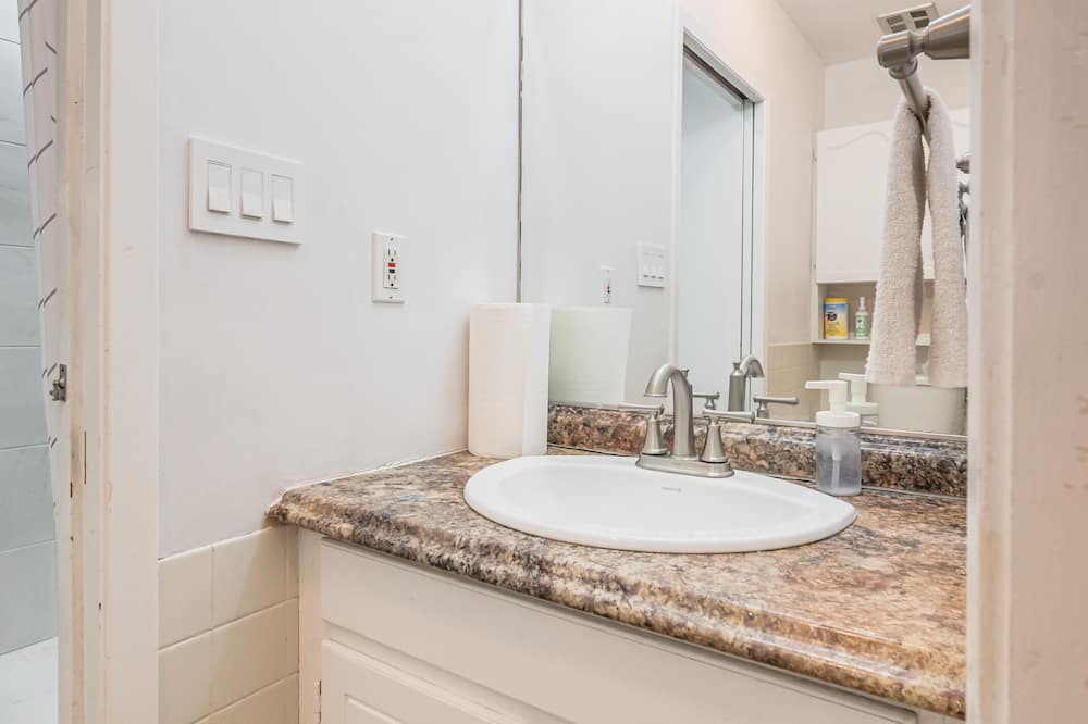 Photo of Bathroom in Georgian Bluffs