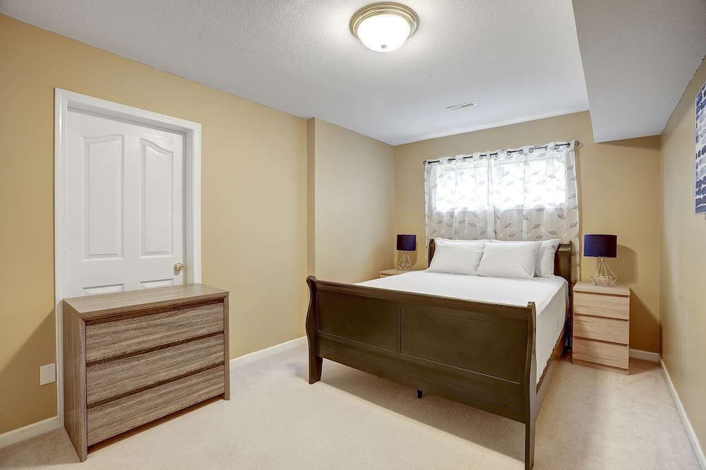 Photo of Bedroom in Maple Ridge