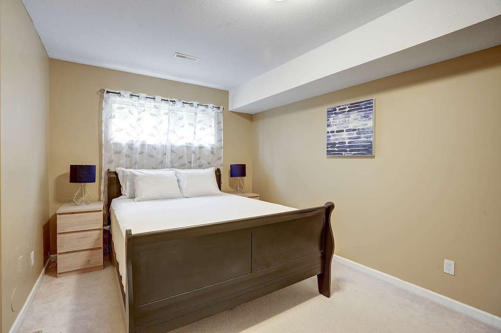 Photo of Bedroom in Maple Ridge
