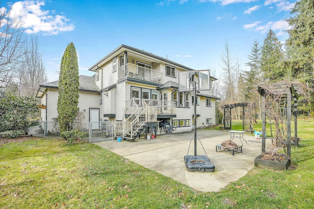 Photo of Outdoor in Maple Ridge
