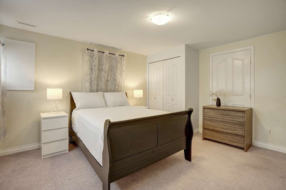 Photo of Bedroom in Maple Ridge