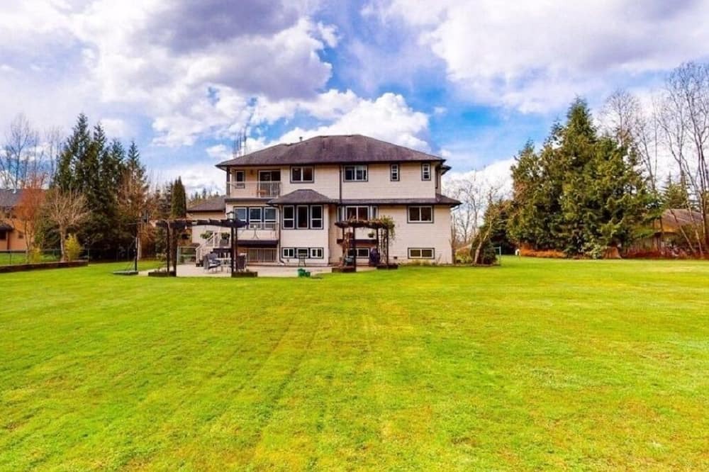 Photo of Outdoor in Maple Ridge
