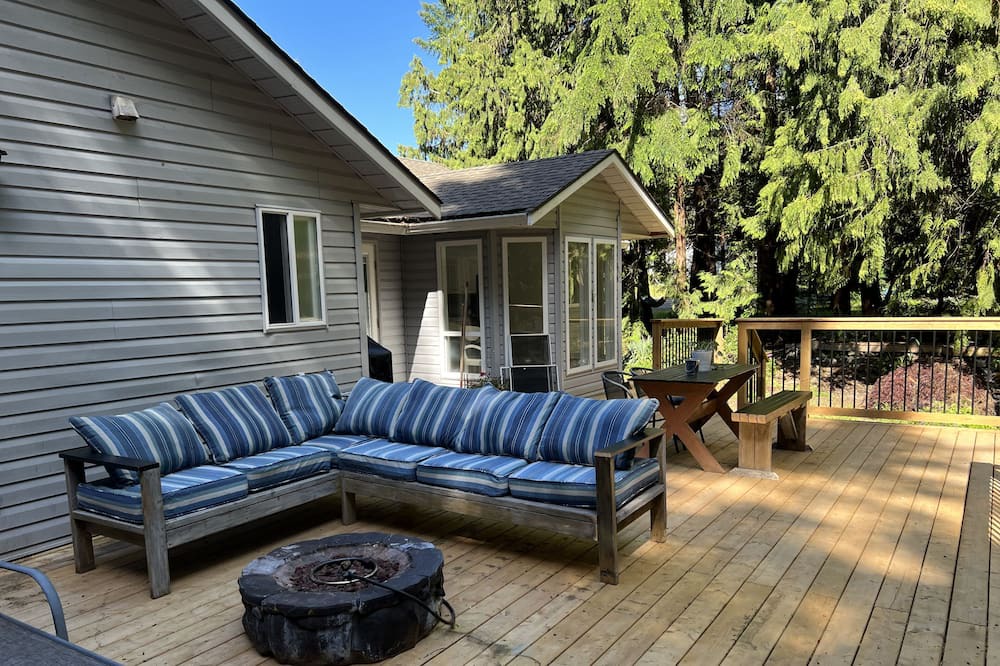 Photo of Outdoor in Fanny Bay