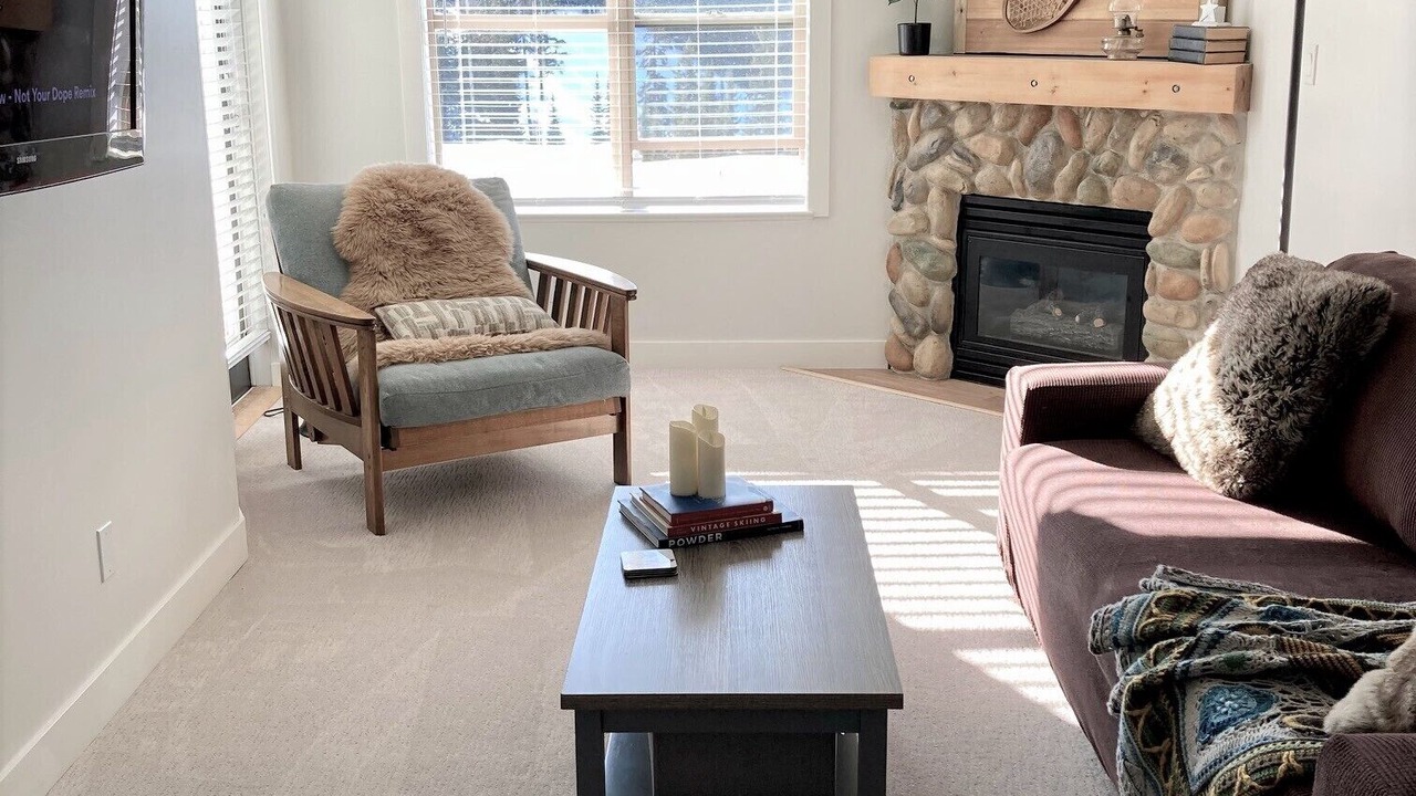Photo of Livingroom in Silver Star Mountain