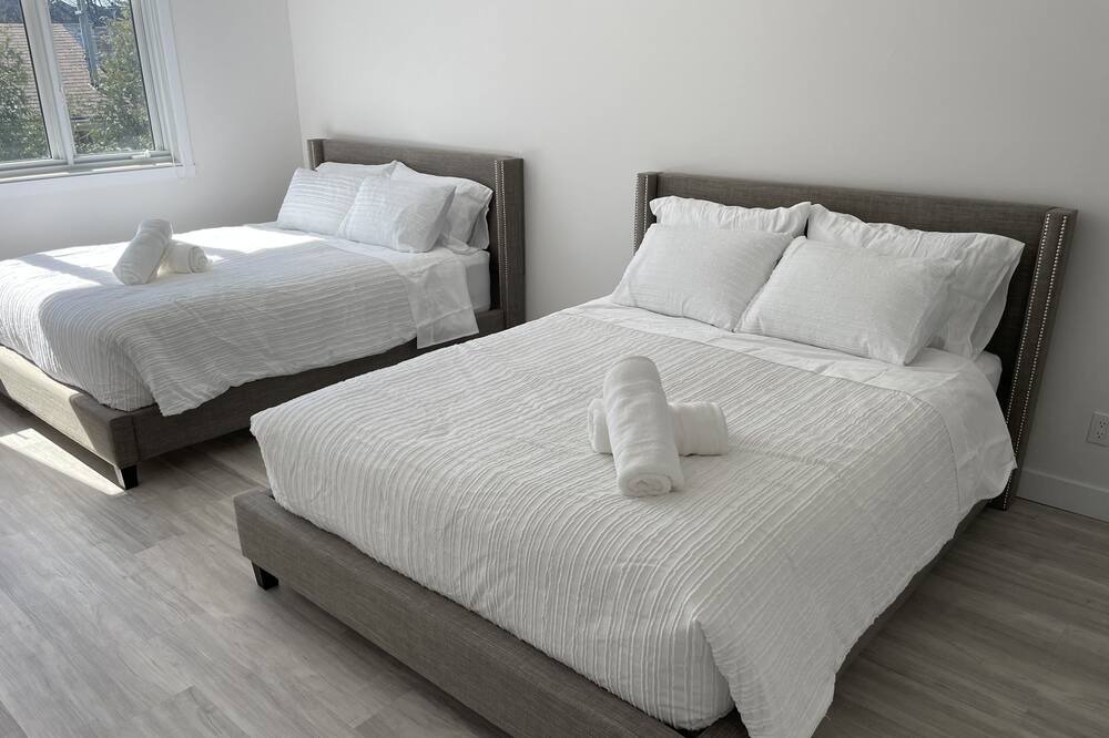 Photo of Bedroom in Laval