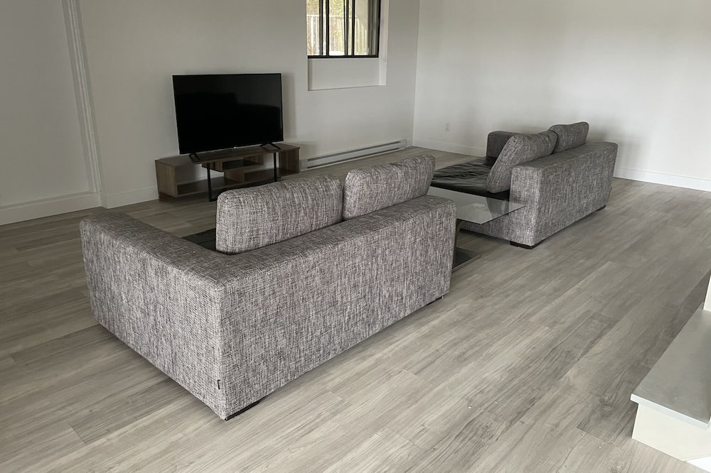 Photo of Livingroom in Laval