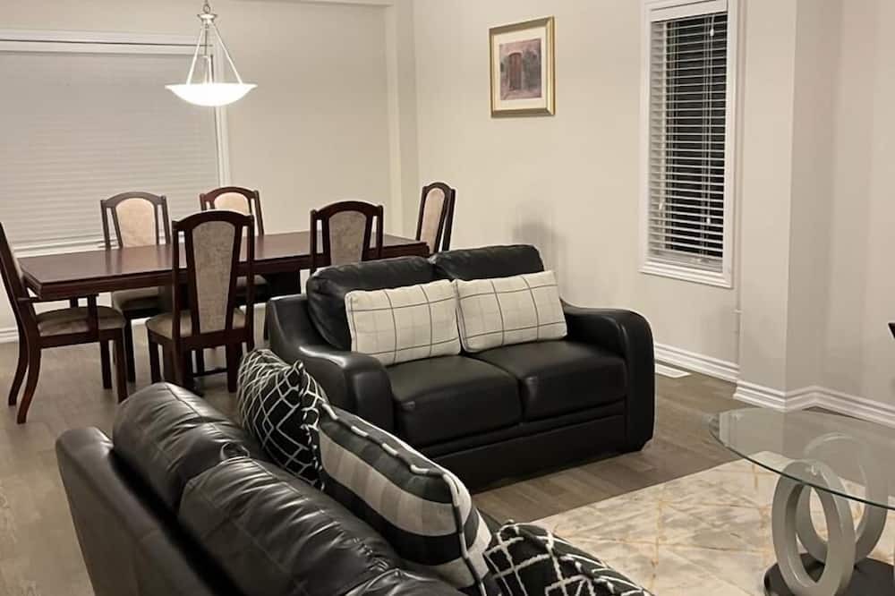 Photo of Bedroom in Welland