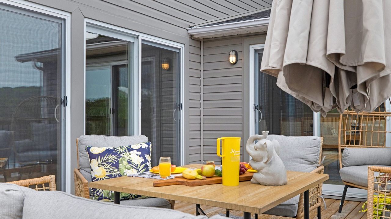 Photo of Patio Balcony in Val-des-Monts