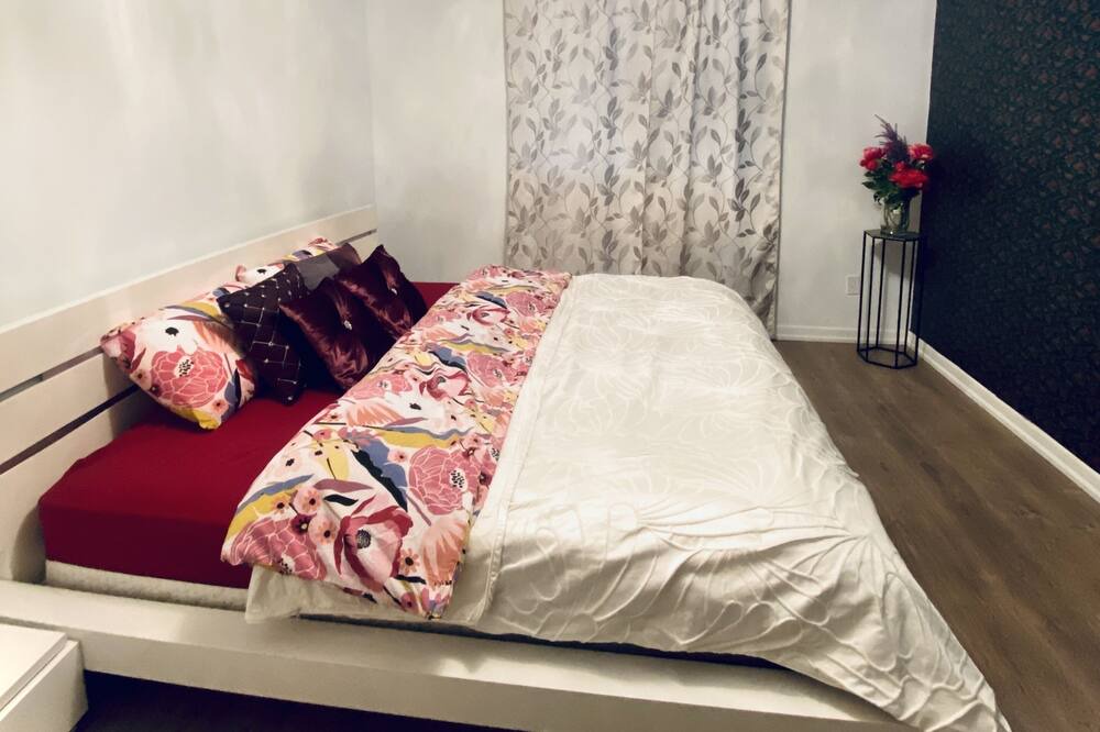 Photo of Bedroom in Aurora
