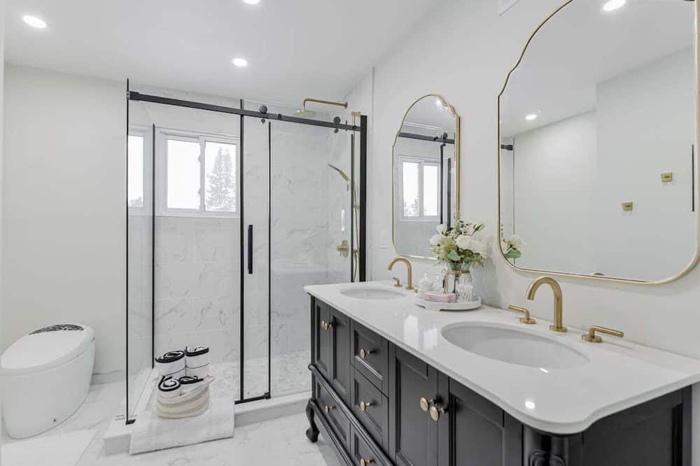 Photo of Bathroom in Cameron