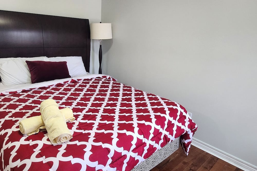 Photo of Bedroom in Owen Sound