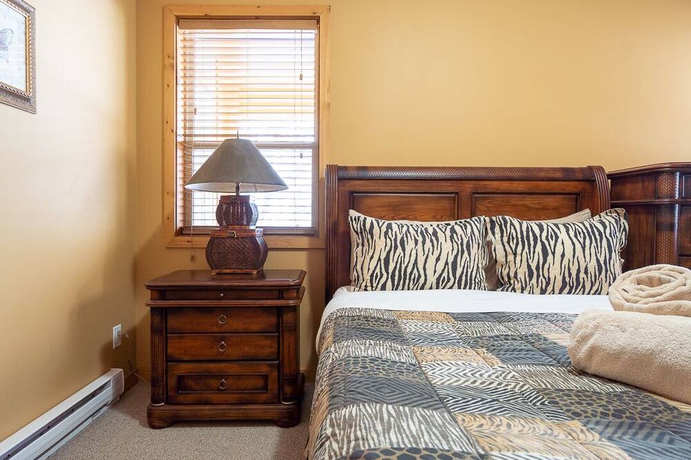 Photo of Bedroom in Snow Pine Estates