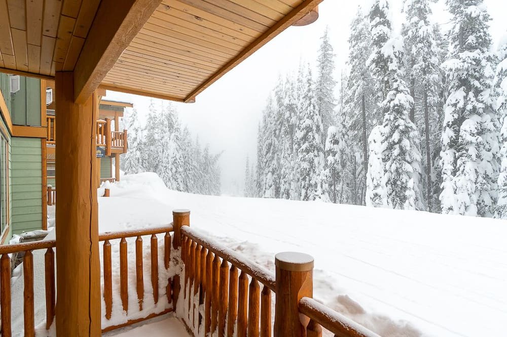 Photo of Outdoor in Snow Pine Estates