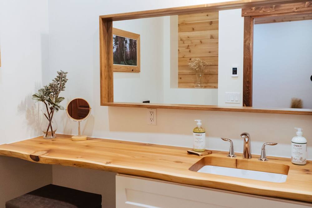 Photo of Bathroom in Pemberton