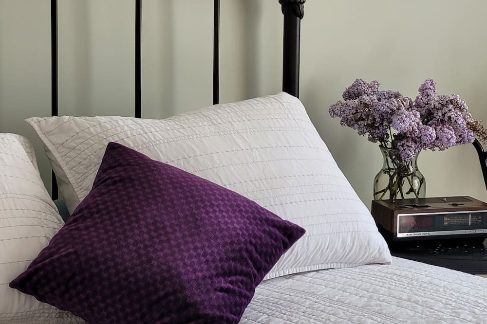 Photo of Bedroom in Saint-Denis-sur-Richelieu