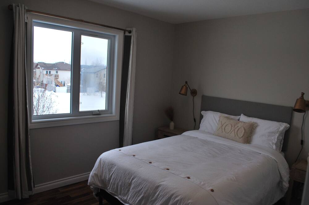 Photo of Bedroom in Sylvan Lake