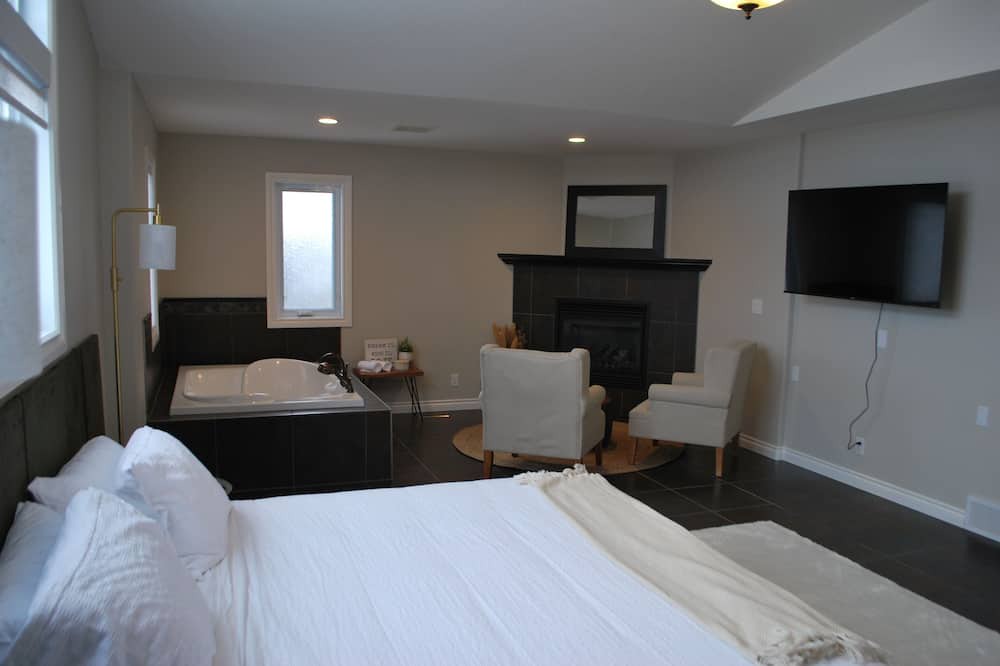 Photo of Bedroom in Sylvan Lake