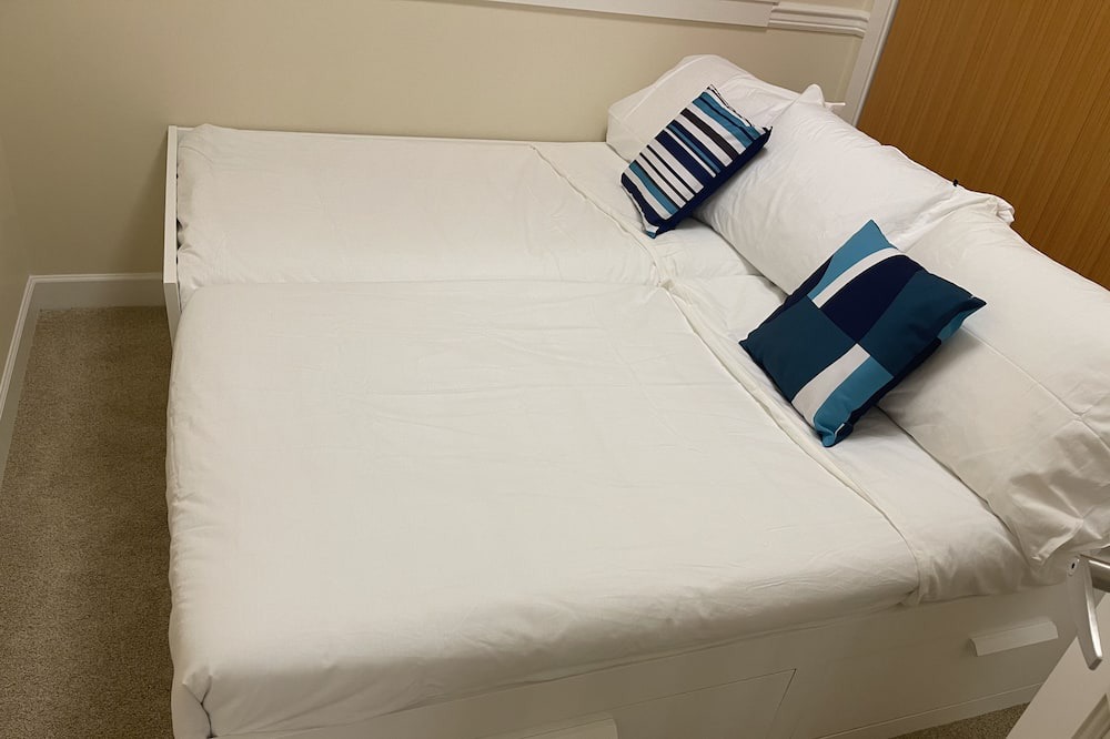 Photo of Bedroom in Willoughby