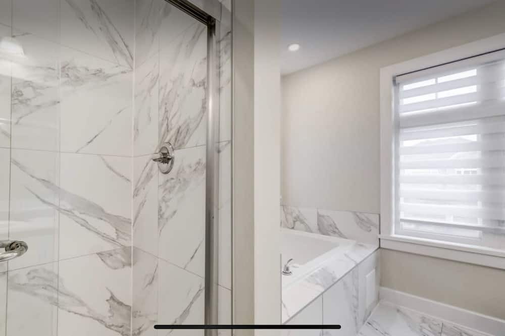 Photo of Bathroom in Carleton Place