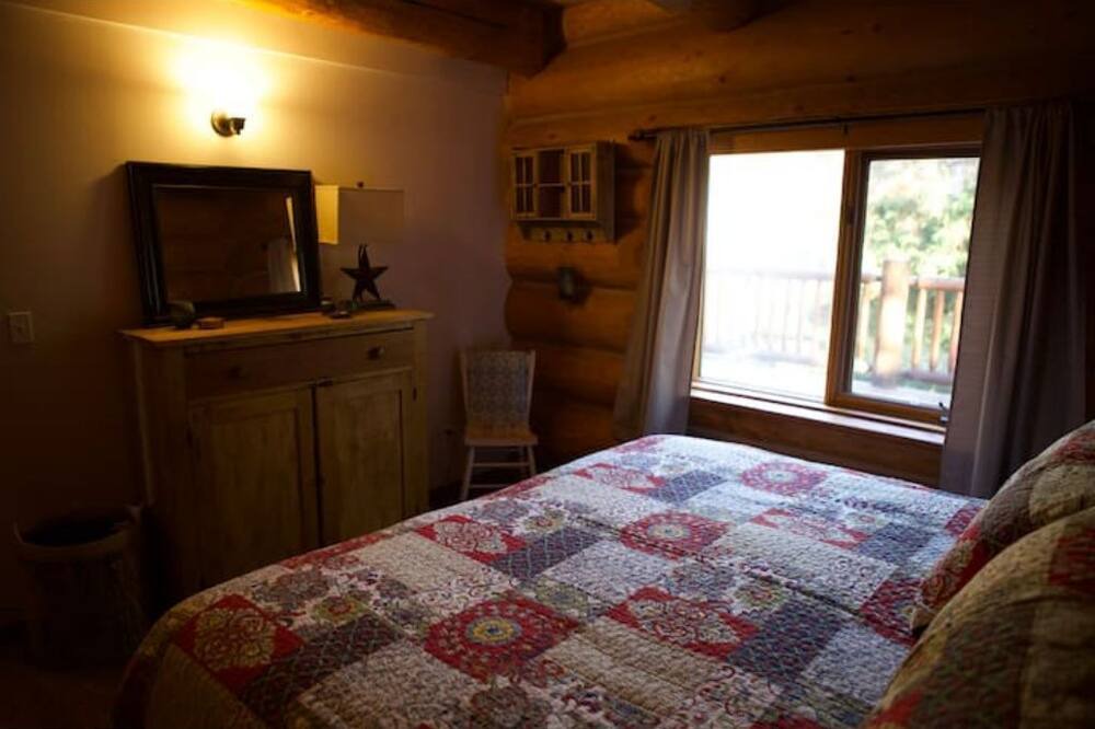 Photo of Bedroom in Central Kootenay