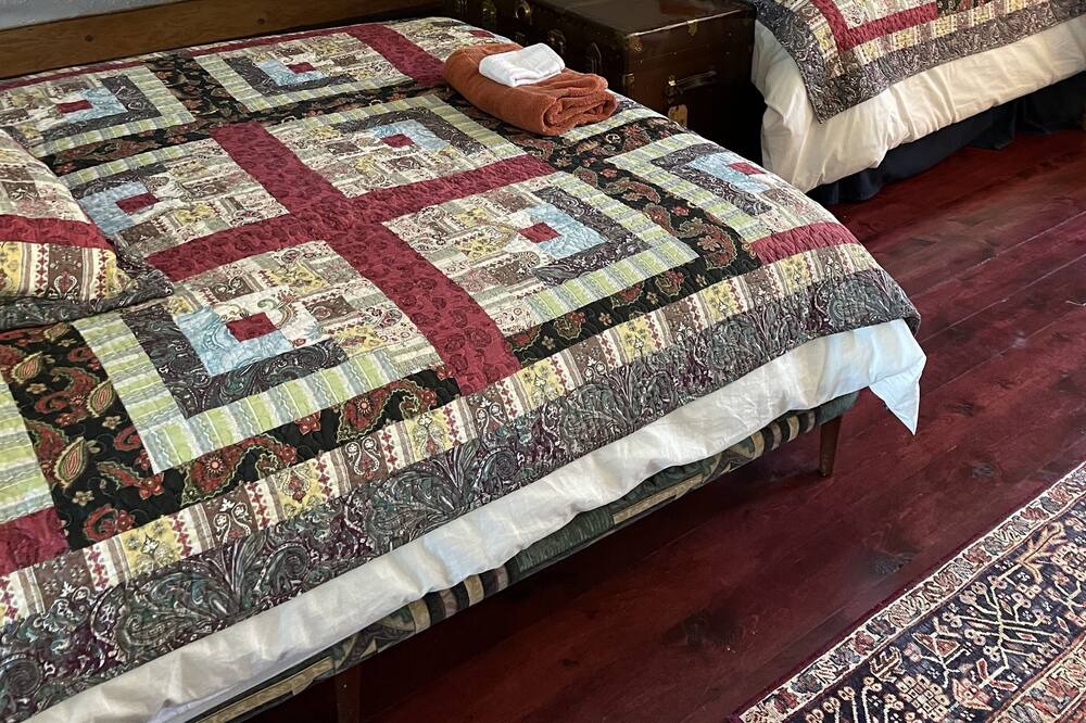 Photo of Bedroom in Central Kootenay