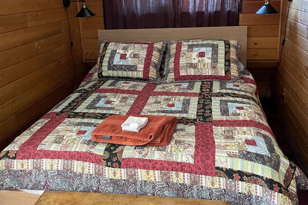 Photo of Bedroom in Central Kootenay