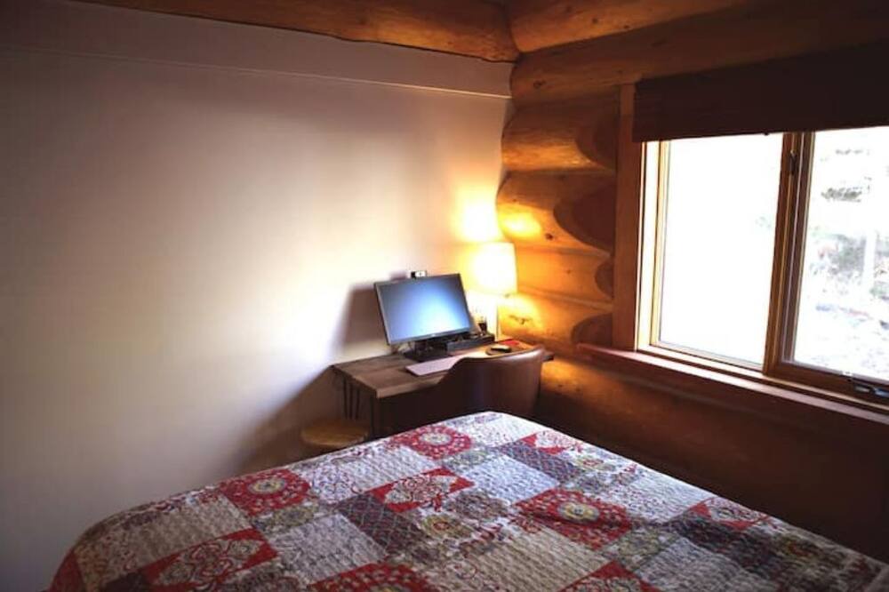 Photo of Bedroom in Central Kootenay