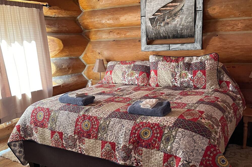 Photo of Bedroom in Central Kootenay