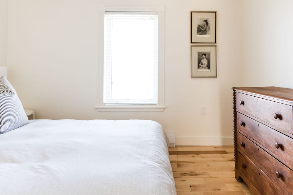 Photo of Bedroom in L'Ile-du-Havre-Aubert