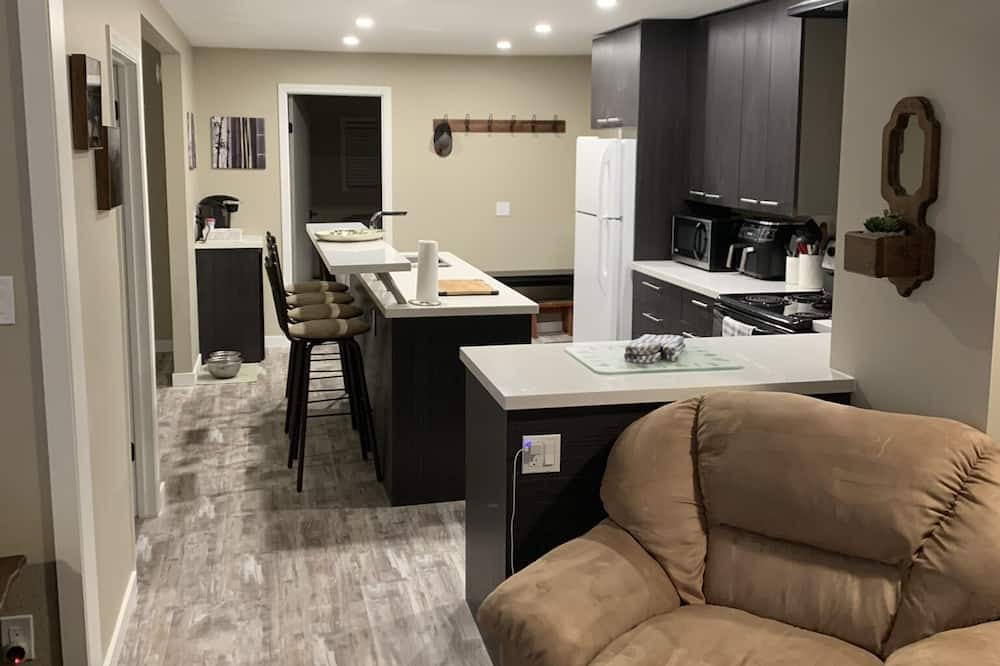 Photo of Livingroom in East Kootenay