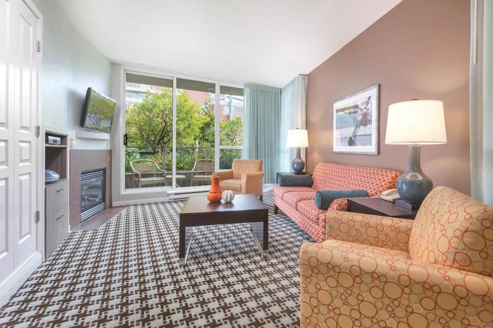 Photo of Livingroom in Inner Harbour