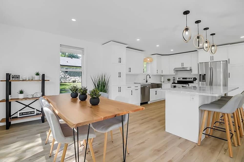 Photo of Kitchen in Town of Essex